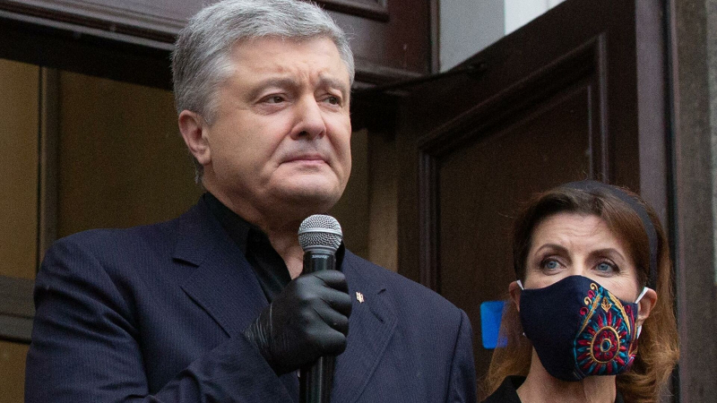 Политолог резко ответил на заявление Порошенко об операции против россиян