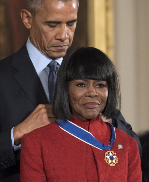 Ушла из жизни первая афроамериканка, получившая «Оскар» за выдающиеся заслуги