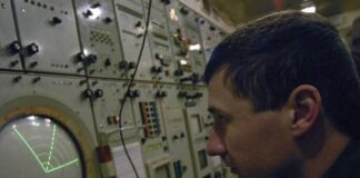 Почти 40 украинских дронов сбили за ночь в небе над Россией